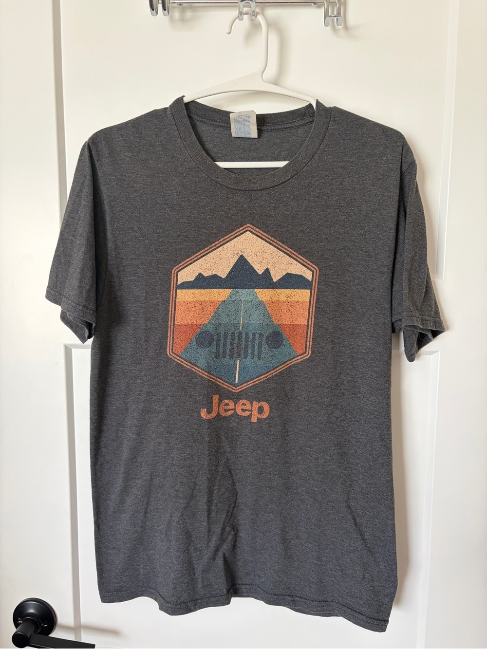 Jeep Dark Gray Graphic Tee with Sunset Badge